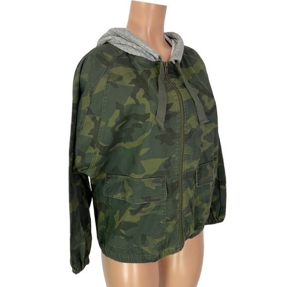 Supplies Jacket - Picture 3 of 5